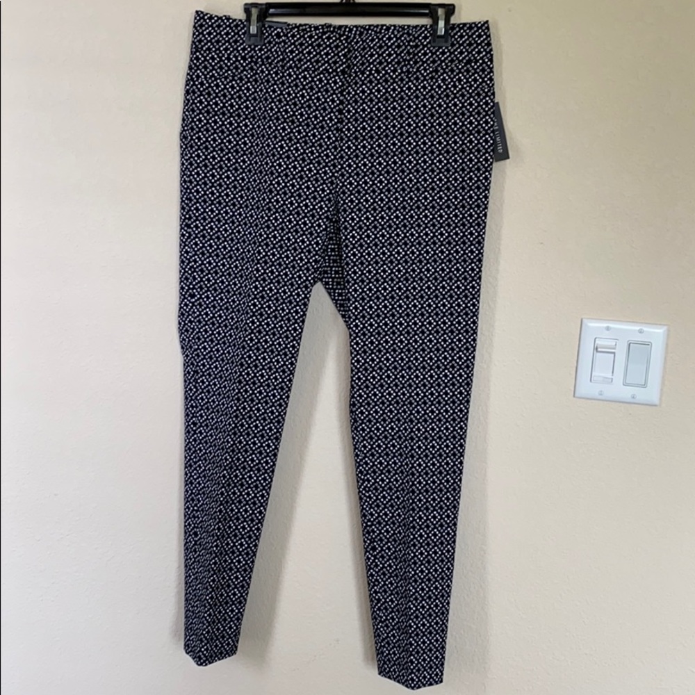 The Limited black and white 10 ankle pants NWT.